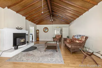 230 Creekview Drive, Battle Creek, MI 49037 - Photo 12