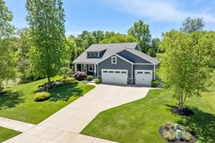 9579 Arrowcrest Dr NE, Rockford, MI 49341 - Photo 14