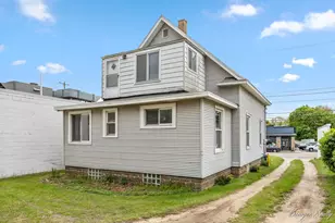 2147 Plainfield Ave NE, Grand Rapids, MI 49505 - Photo 20
