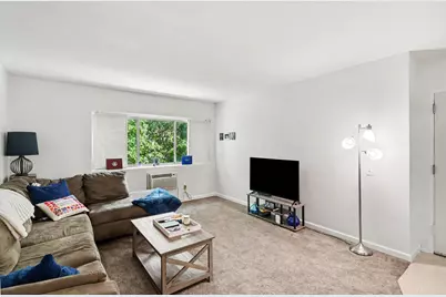 756 W Kilgore Road #205, Kalamazoo, MI 49008 - Photo 4