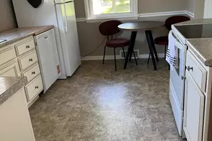 3819 Pontiac Ave, Kalamazoo, MI 49006 - Photo 10