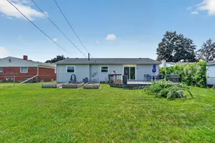 38560 Mason St, Livonia, MI 48154 - Photo 40