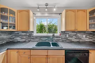 38560 Mason St, Livonia, MI 48154 - Photo 16