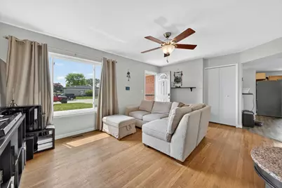 38560 Mason Street, Livonia, MI 48154 - Photo 10