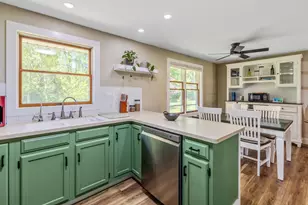 65 W Hallett St, Hillsdale, MI 49242 - Photo 8