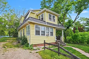1726-1728 Commonwealth Ave, Kalamazoo, MI 49006 - Photo 2