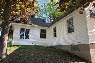 8819 Erdman Rd, Onekama, MI 49675 - Photo 8