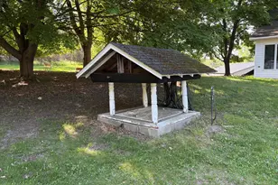 8819 Erdman Rd, Onekama, MI 49675 - Photo 40