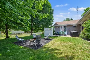 1366 Maiden Ln, Saint Joseph, MI 49085 - Photo 24