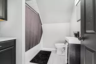 734 E Green St, Marshall, MI 49068 - Photo 28