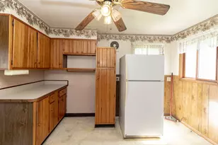 434 Sackett Ave, Monroe, MI 48162 - Photo 16