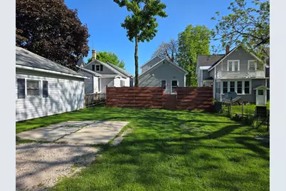299 4th Street, Manistee, MI 49660 - Photo 2