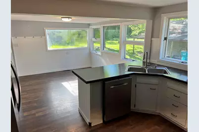 4404 S Sheridan Drive, Muskegon, MI 49444 - Photo 6