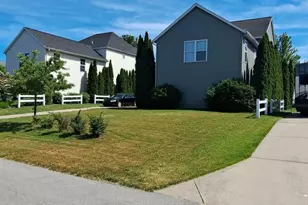 573 Brownstone St, Holland, MI 49423 - Photo 34