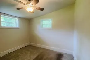 244 Woodland Ave, Jackson, MI 49203 - Photo 12