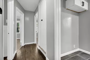 11577 Somerset Ave, Detroit, MI 48224 - Photo 18