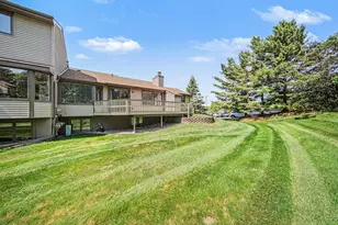 2810 S Wood Dale Dr, Jackson, MI 49203 - Photo 28