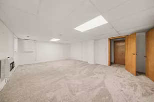 2810 S Wood Dale Dr, Jackson, MI 49203 - Photo 18
