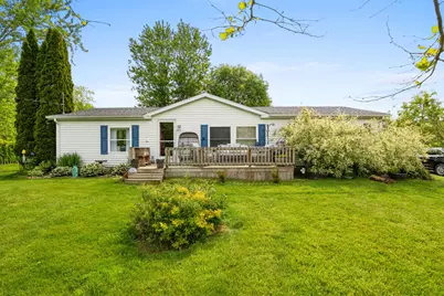 721 Clarendon Road, Quincy, MI 49082 - Photo 2
