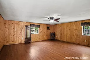 940 S Woodruff Dr S, Stanton, MI 48888 - Photo 4