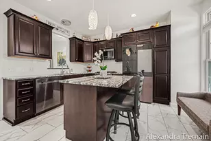 1071 Kensington St NW, Grand Rapids, MI 49534 - Photo 4
