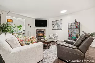 1071 Kensington St NW, Grand Rapids, MI 49534 - Photo 10
