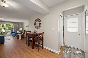 1075 Walnut Grove Dr, Muskegon, MI 49441 - Photo 8