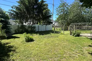 32 W Main Ave, Zeeland, MI 49464 - Photo 6