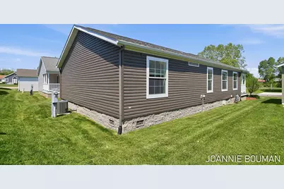 5230 E Sunfield Lane, Holland, MI 49423 - Photo 32
