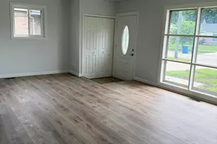 11809 McKinley Dr, Warren, MI 48089 - Photo 2
