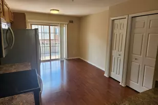 39475 Springwater Dr, Northville, MI 48168 - Photo 8