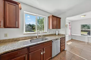 14000 Wales St, Oak Park, MI 48237 - Photo 10