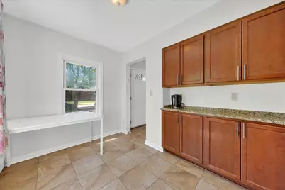 14000 Wales Street, Oak Park, MI 48237 - Photo 12