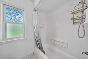 14000 Wales St, Oak Park, MI 48237 - Photo 16