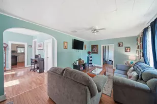 118 E Chestnut St, Morenci, MI 49256 - Photo 8