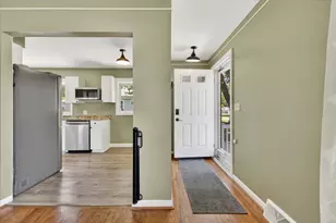 1294 Hawthorne Ave, Ypsilanti, MI 48198 - Photo 4