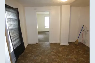 1084 Hurd Avenue, Benton Harbor, MI 49022 - Photo 6