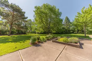 2110 Ardenne Dr, Ann Arbor, MI 48105 - Photo 54