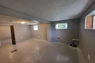 21769 Donald Ave, Eastpointe, MI 48021 - Photo 10