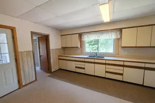 9221 Vinton Ave NW, Sparta, MI 49345 - Photo 8