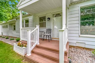 529 East St, Jonesville, MI 49250 - Photo 6