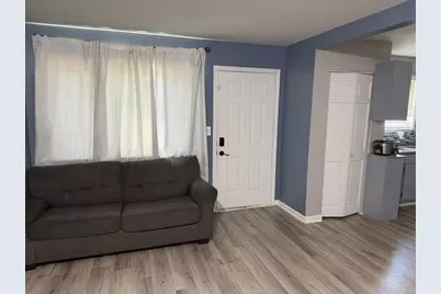 2190 Garrick Avenue, Warren, MI 48091 - Photo 2