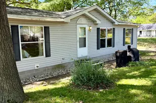 811 N Lavinia St, Ludington, MI 49431 - Photo 58