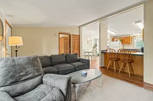 811 N Lavinia St, Ludington, MI 49431 - Photo 14