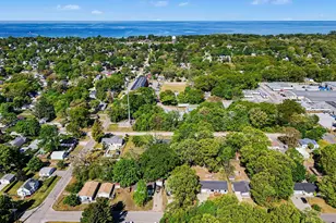 811 N Lavinia St, Ludington, MI 49431 - Photo 24