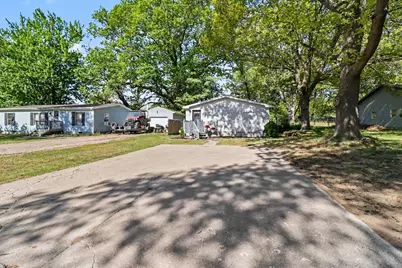 811 N Lavinia Street, Ludington, MI 49431 - Photo 6