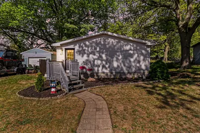 811 N Lavinia Street, Ludington, MI 49431 - Photo 4