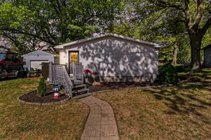 811 N Lavinia St, Ludington, MI 49431 - Photo 4