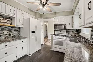 7737 Andrea Ln, Portage, MI 49024 - Photo 8