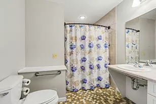 3750 Cedaridge Rd, Kalamazoo, MI 49008 - Photo 10